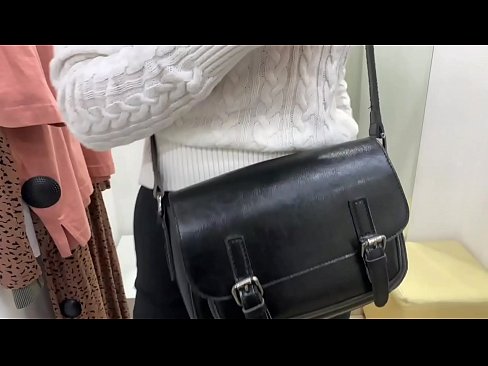 ❤️ Фитинг бөлмөсүндө жаш канчык FeralBerryди дилдо менен коомдук мастурбациялоо ❤ Анальный порно боюнча порно ky.milf-nut-net.ru ❤